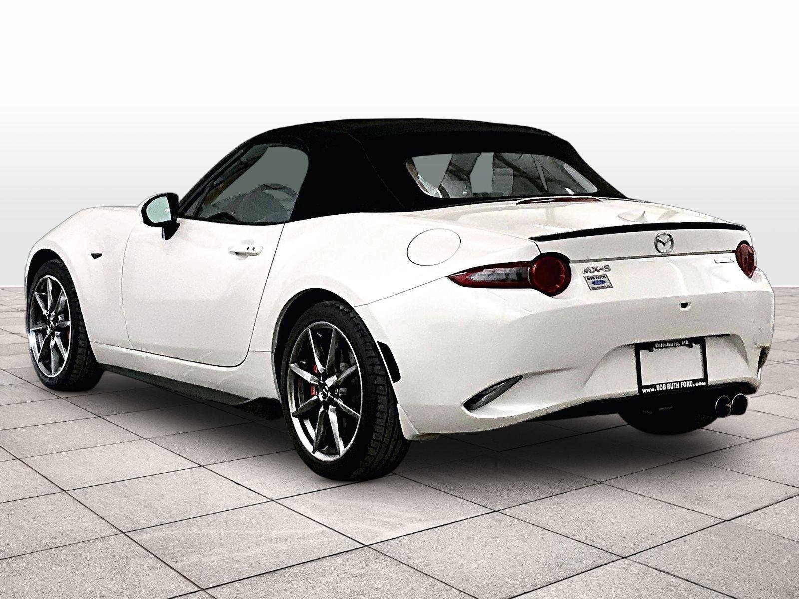 Used 2022 MAZDA MX-5 Miata Grand Touring RWD image 10
