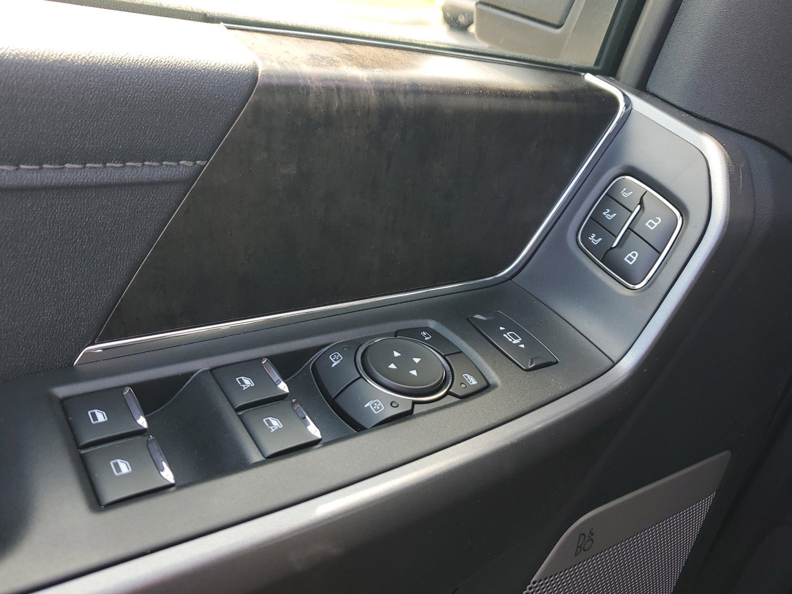 New 2025 Ford F350 Lariat w/ Lariat Ultimate Package image 12