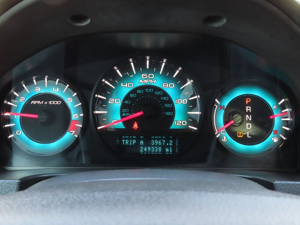 Used 2010 Ford Fusion SEL image 7