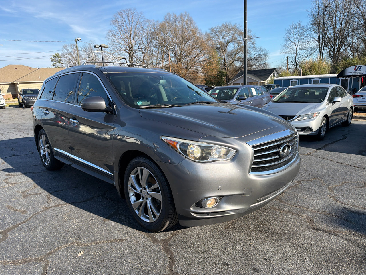 Used 2015 INFINITI QX60 FWD w/ Deluxe Touring Package image 7