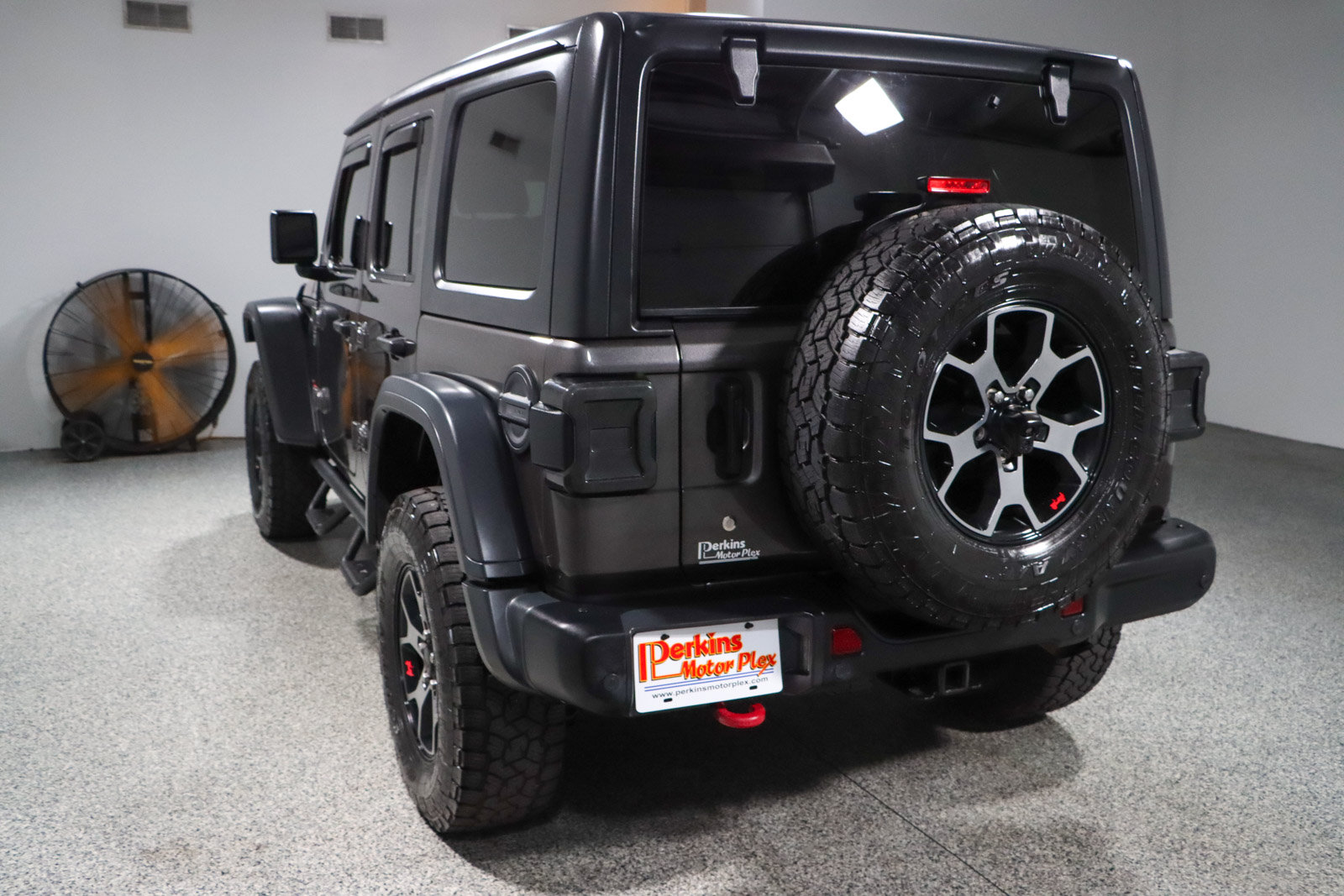 Used 2018 Jeep Wrangler Unlimited Rubicon AWD/4WD image 9