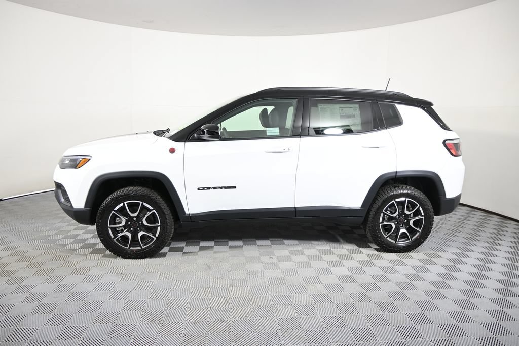 New 2026 Jeep Compass Trailhawk w/ Sun, Sound & Navigation Group AWD/4WD image 2
