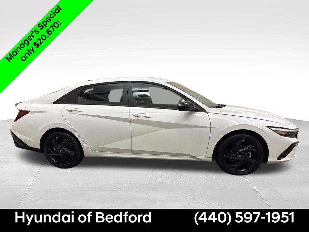 Certified 2026 Hyundai Elantra Sport w/ Cargo Package FWD image 4