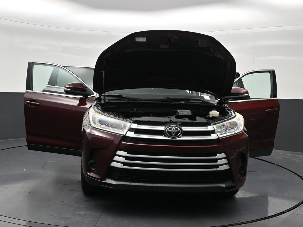 Used 2019 Toyota Highlander LE FWD image 37