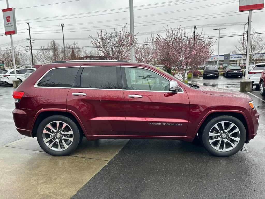 Used 2017 Jeep Grand Cherokee Overland w/ Jeep Active Safety Group image 6