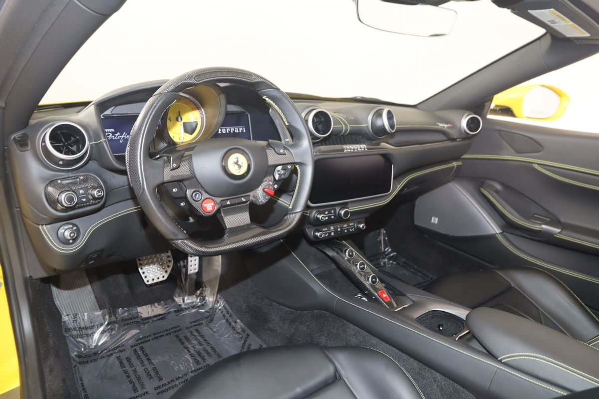 Used 2022 Ferrari Portofino M RWD image 41