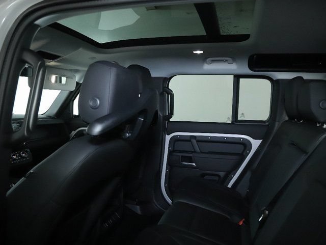Used 2026 Land Rover Defender 110 S AWD/4WD image 19