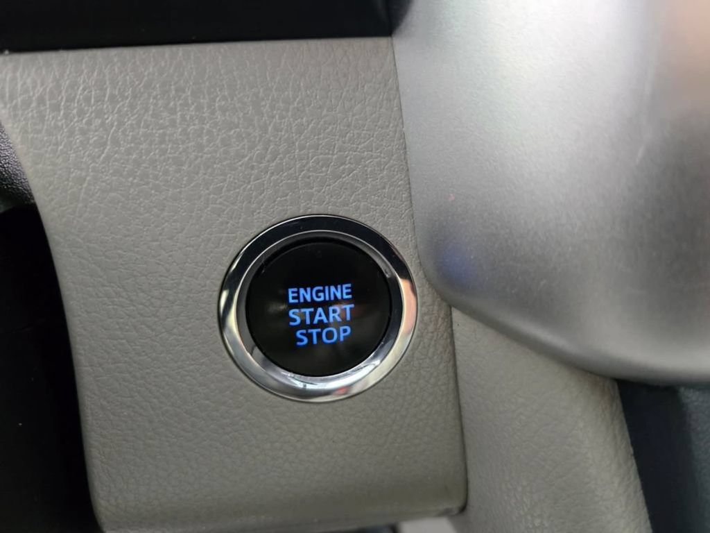 Used 2015 Toyota Highlander XLE AWD/4WD image 33