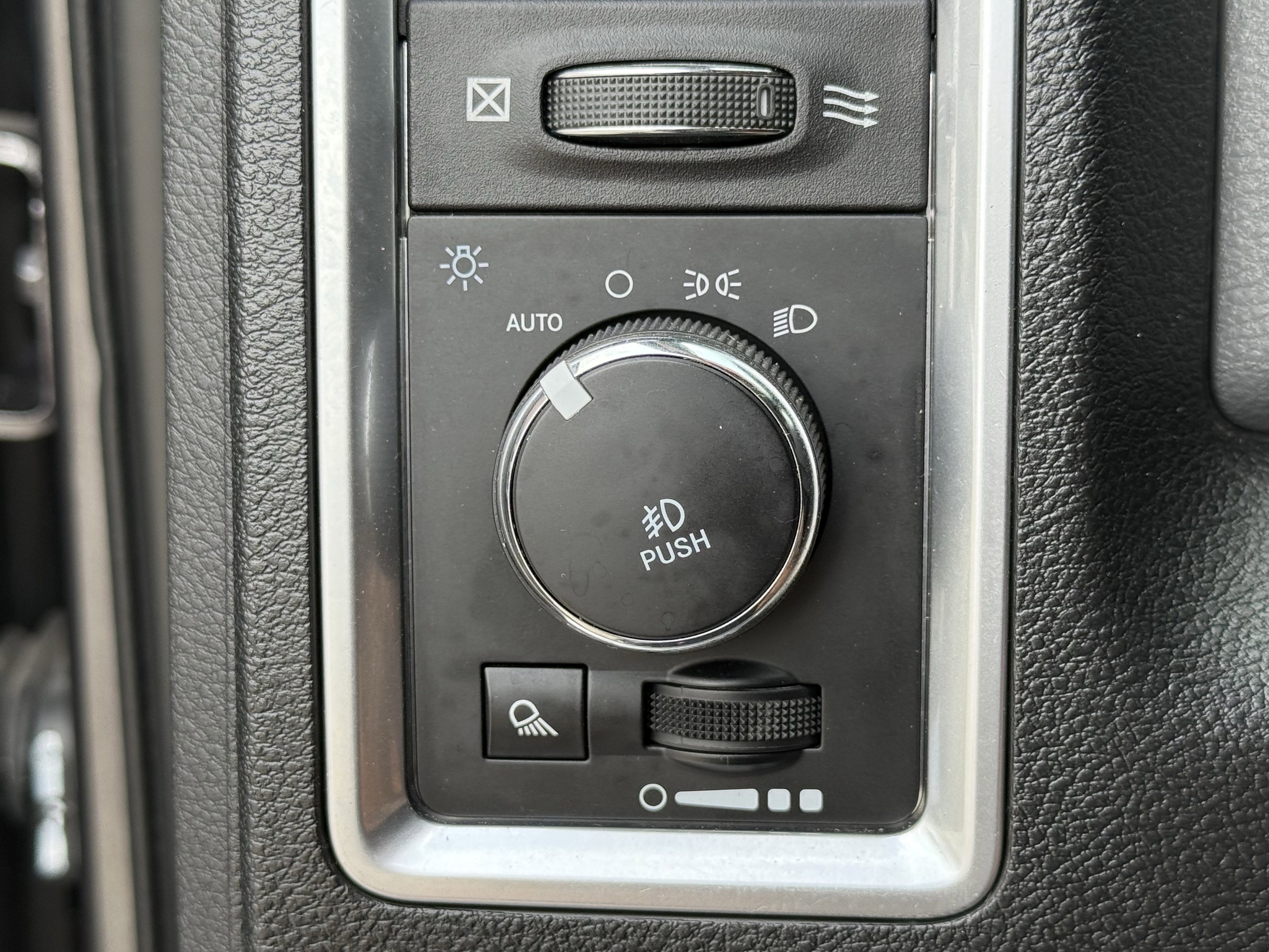 Used 2018 RAM 1500 Lone Star image 24