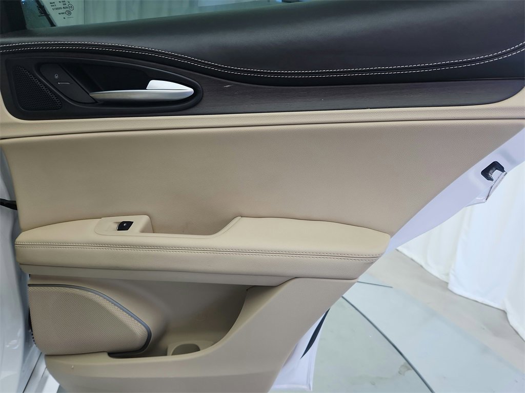 Used 2020 Alfa Romeo Stelvio Ti Lusso w/ Quick Order Package 22X Lusso image 27