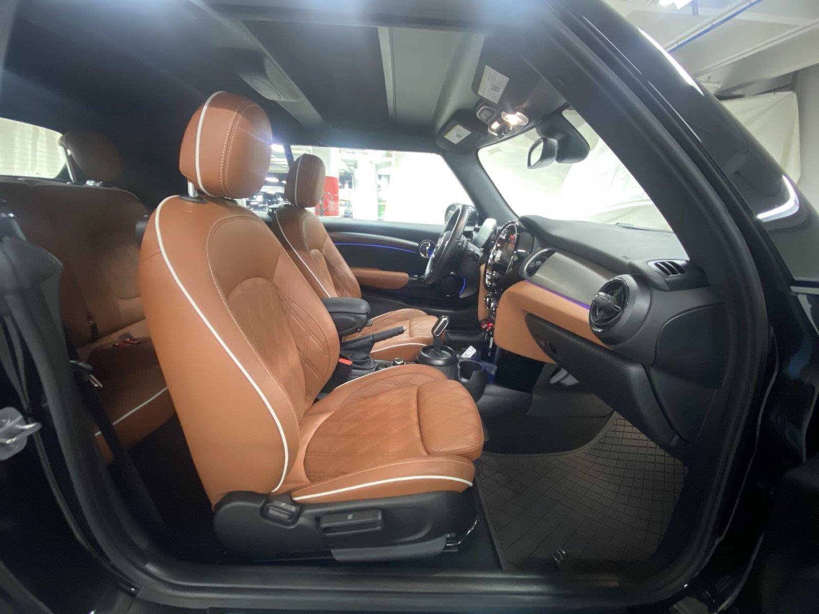 Used 2024 MINI Cooper S w/ Signature Upholstery Package FWD image 30