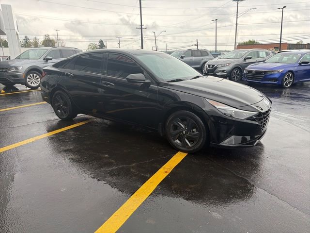 Used 2022 Hyundai Elantra SEL FWD image 8