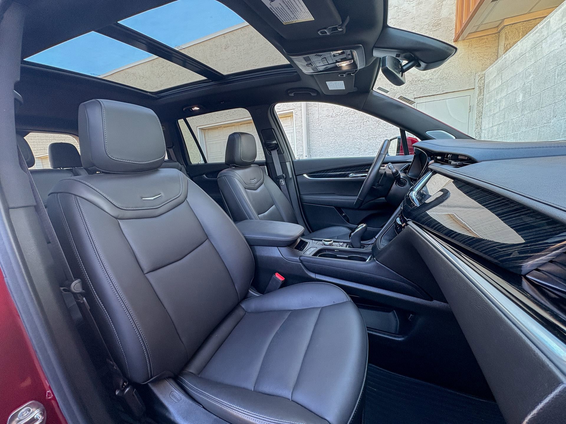 Used 2024 Cadillac XT6 Premium Luxury AWD/4WD image 20