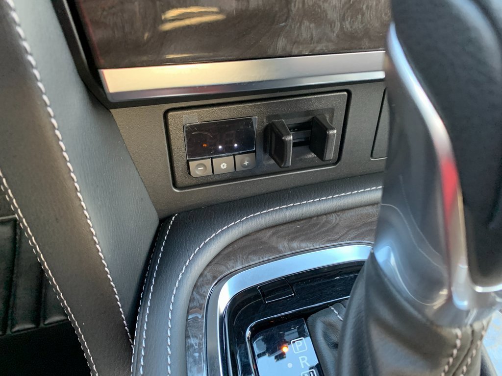 Used 2024 Nissan Armada Platinum w/ Captain's Chairs Package image 23