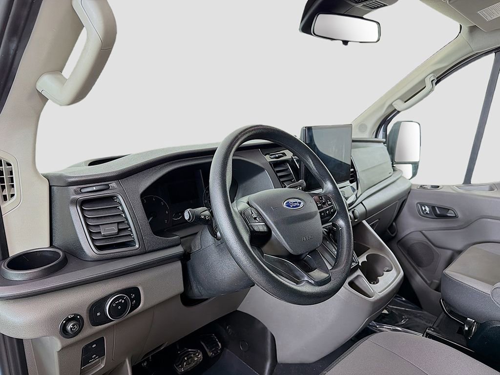 Used 2023 Ford Transit 350 XLT image 17