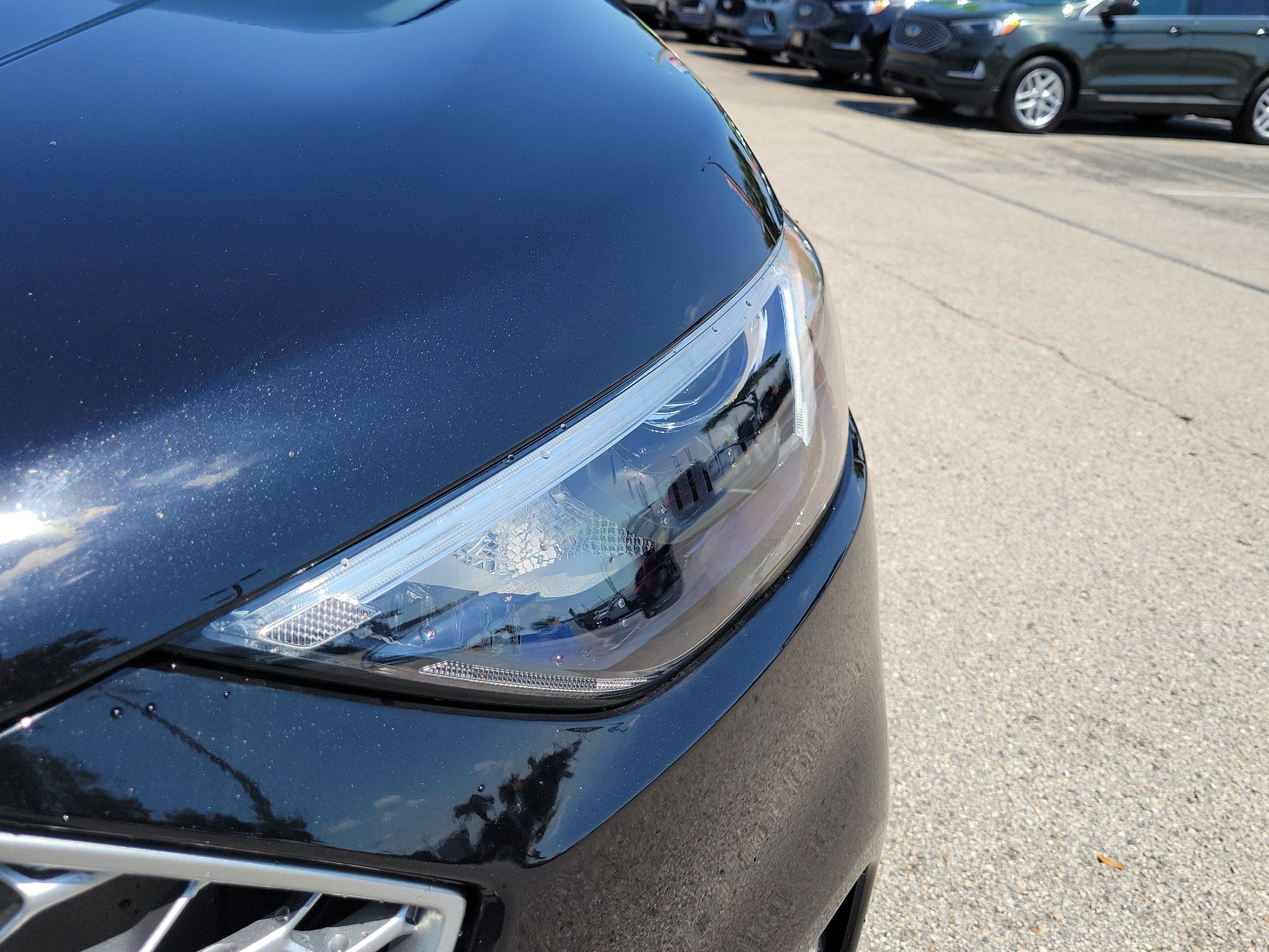 Certified 2024 Ford Edge SEL w/ Convenience Package AWD/4WD image 3