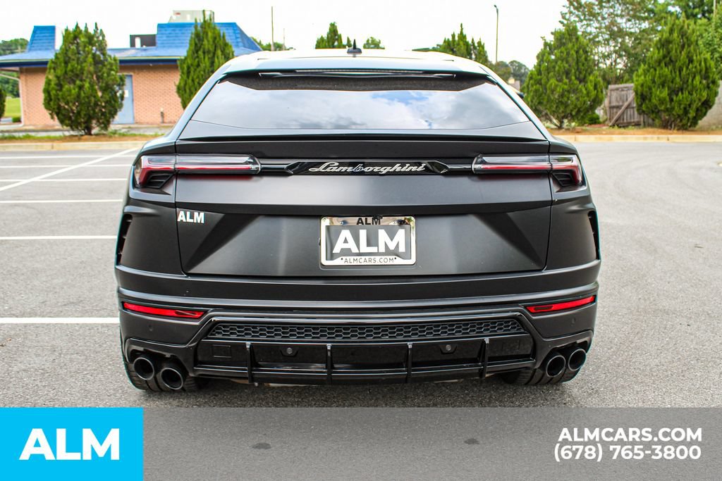 Used 2020 Lamborghini Urus AWD/4WD image 11