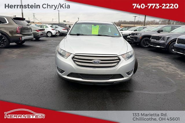 Used 2016 Ford Taurus SEL w/ Equipment Group 201A image 3