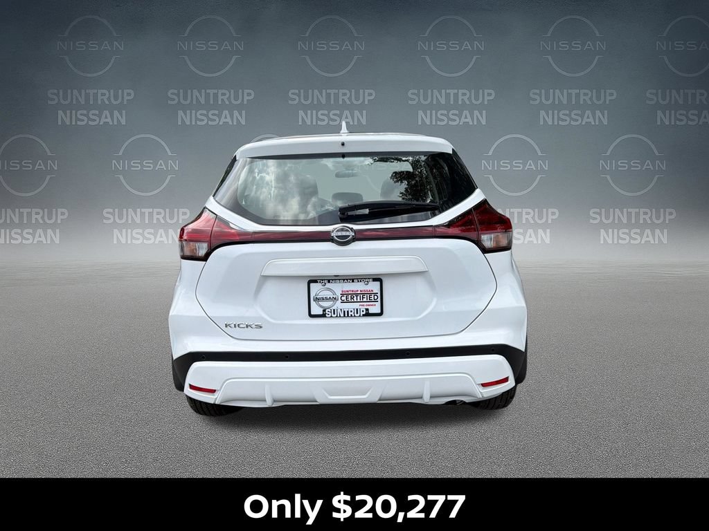 Certified 2025 Nissan Kicks Play S FWD image 4