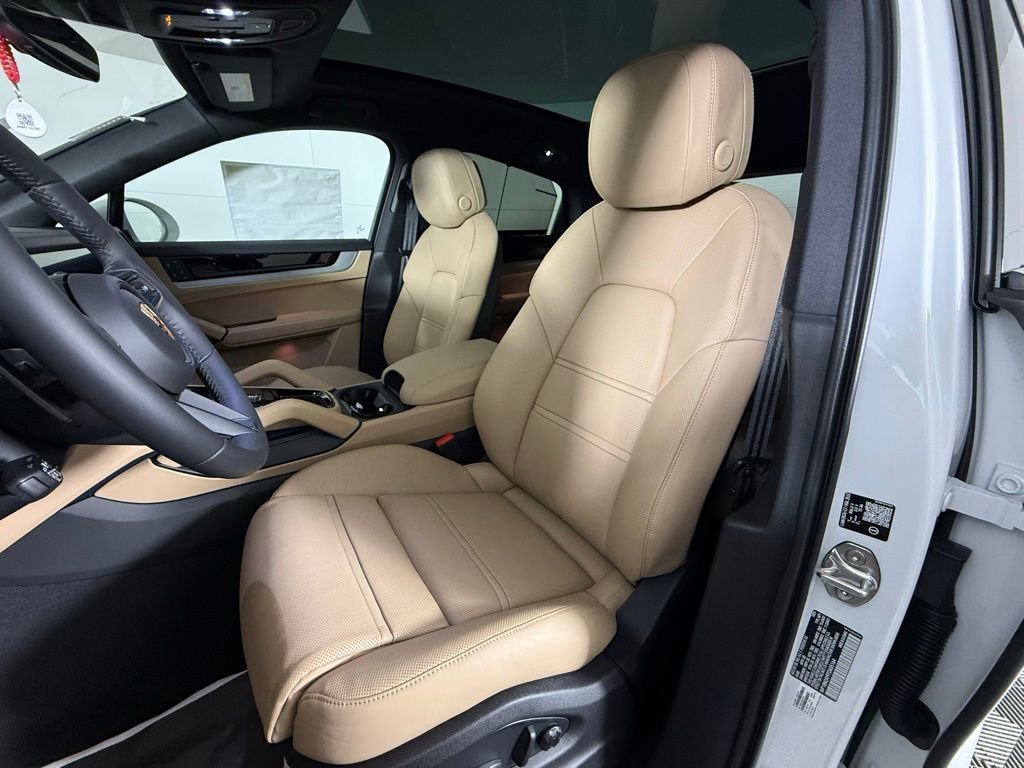 New 2026 Porsche Cayenne S AWD/4WD image 5
