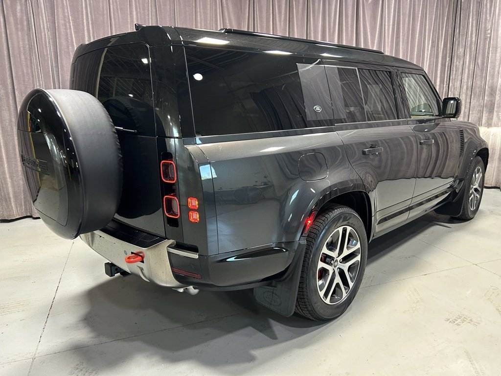 Used 2024 Land Rover Defender 130 X image 2