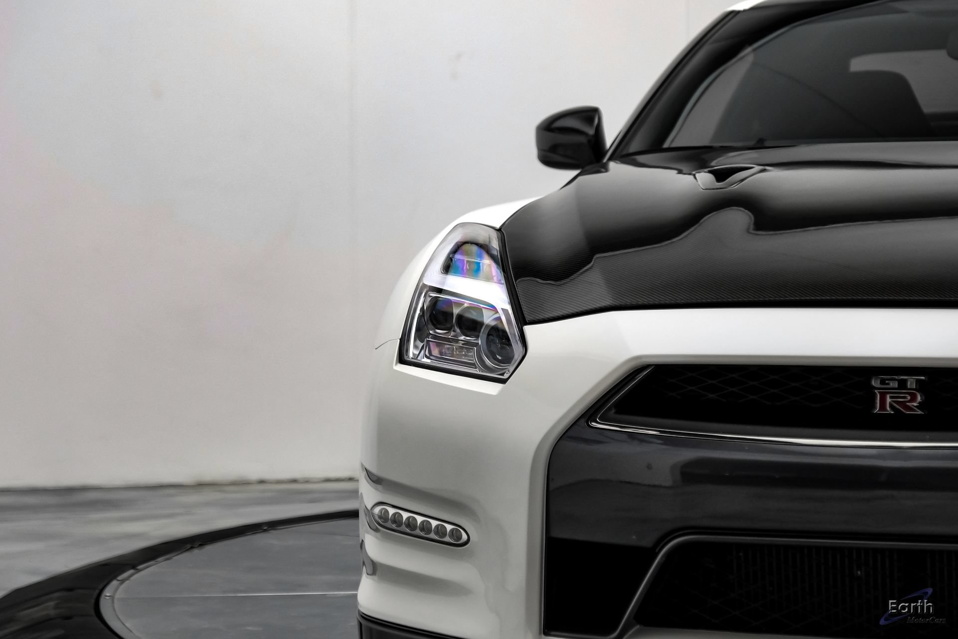 Used 2014 Nissan GT-R Black Edition AWD/4WD image 37