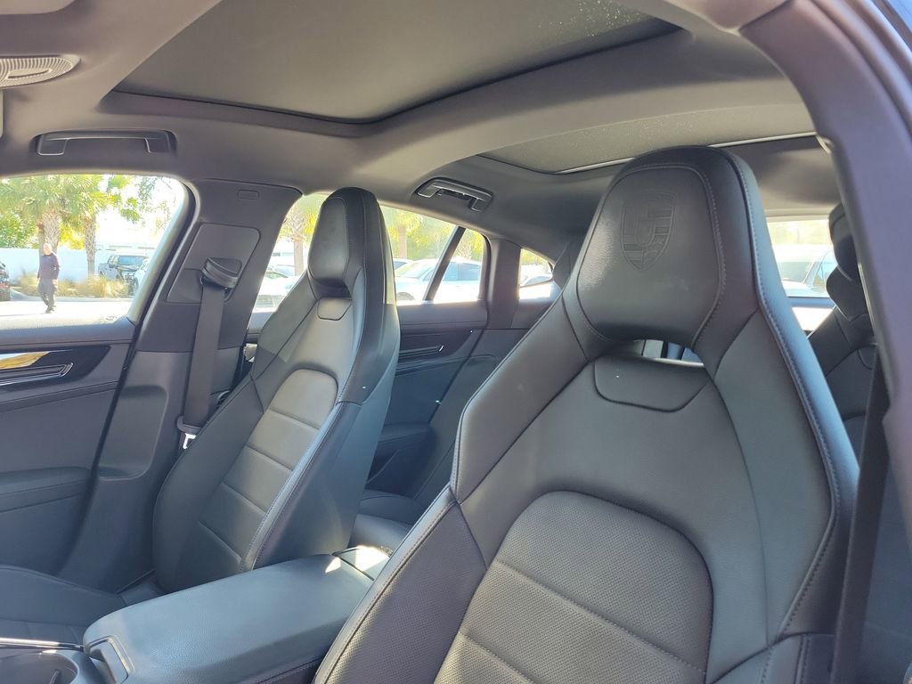 Certified 2024 Porsche Panamera 4 image 6