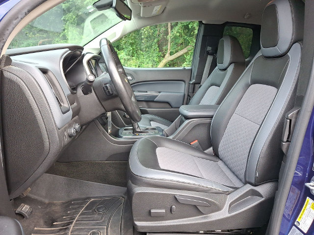 Used 2017 Chevrolet Colorado Z71 AWD/4WD image 17