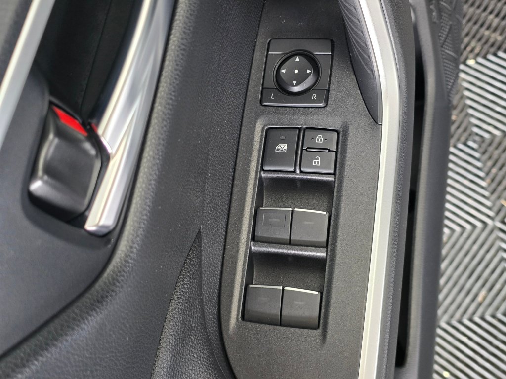 Used 2025 Toyota RAV4 XLE w/ Convenience Package AWD/4WD image 22