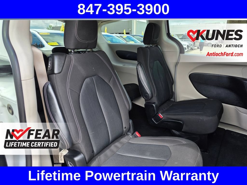 Used 2023 Chrysler Voyager LX FWD image 39
