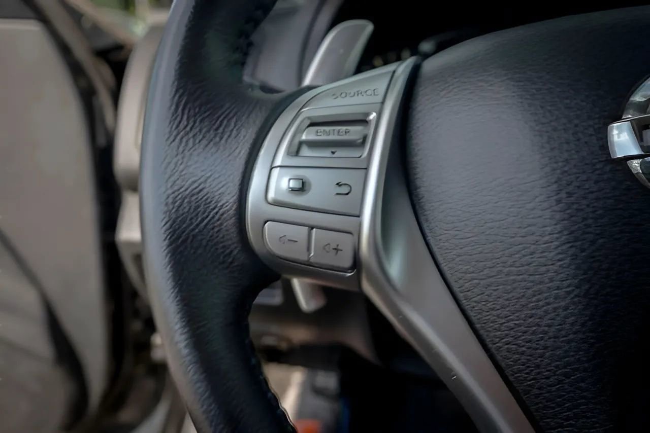 Used 2016 Nissan Altima 2.5 SR image 19