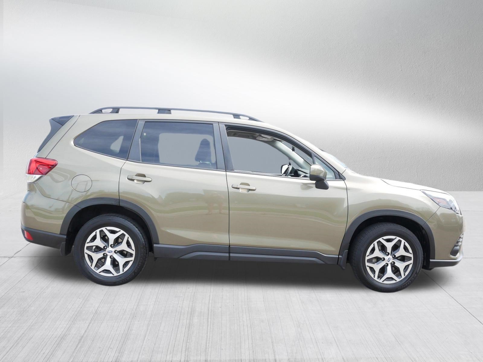 Certified 2024 Subaru Forester Premium AWD/4WD image 8