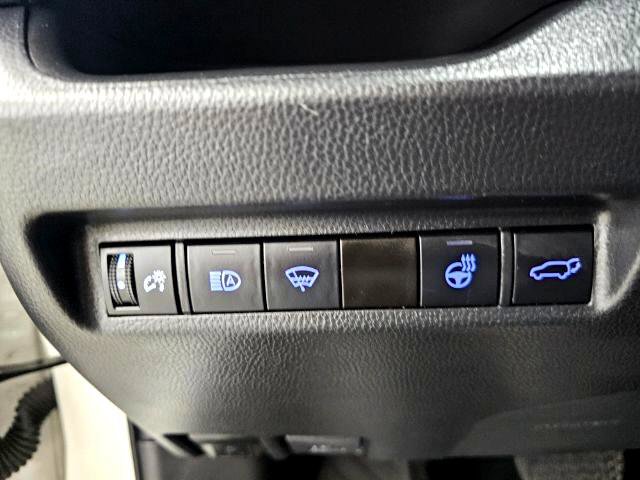 Used 2022 Toyota RAV4 XLE w/ Convenience Package image 14