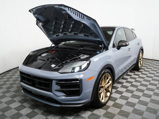 Certified 2024 Porsche Cayenne Turbo GT AWD/4WD image 34