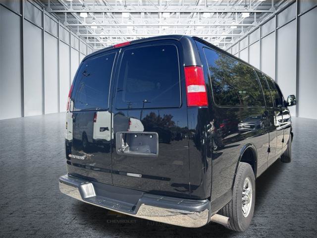 Used 2025 Chevrolet Express 3500 LT w/ LT Preferred Equipment Group RWD image 19