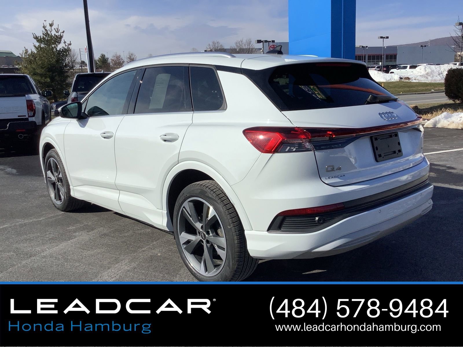 Used 2022 Audi Q4 e-tron Premium Plus image 4