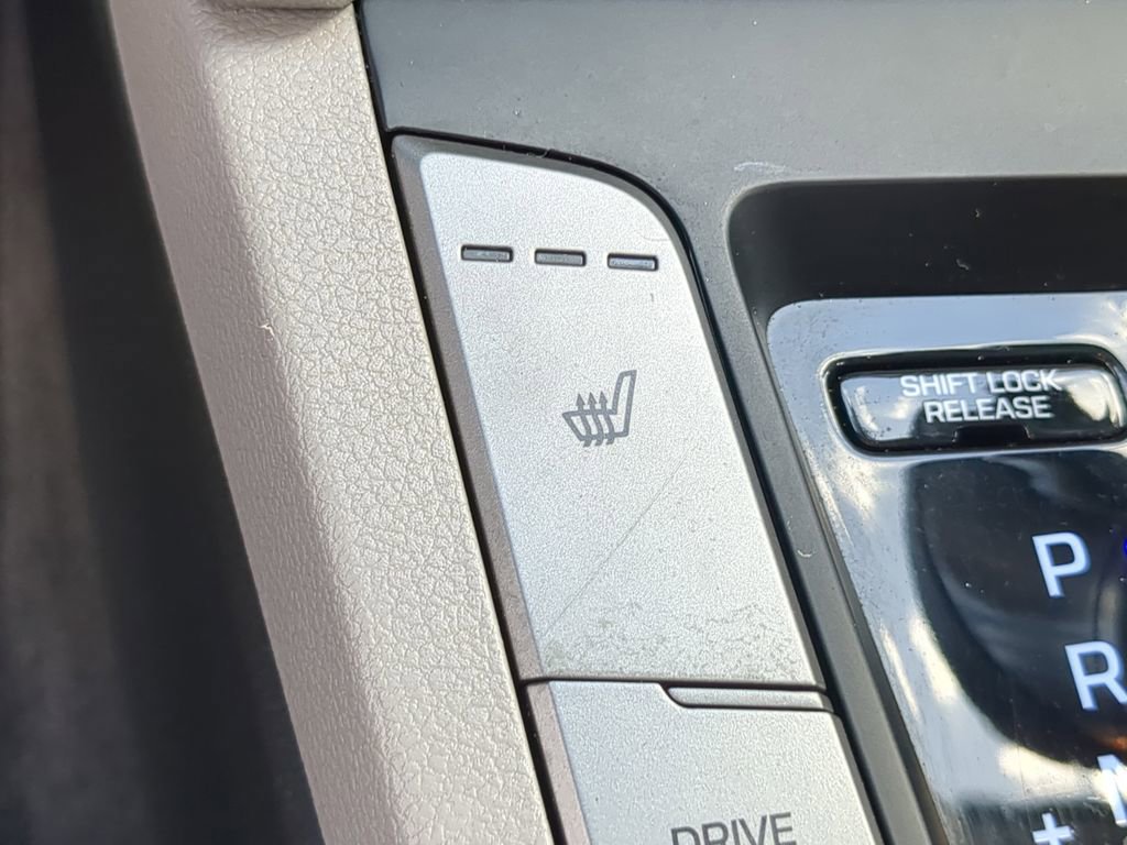 Used 2020 Hyundai Elantra Value Edition FWD image 23