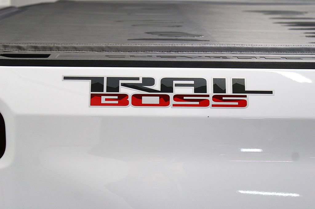 Used 2021 Chevrolet Silverado 1500 LT Trail Boss w/ Bed Protection Package AWD/4WD image 35