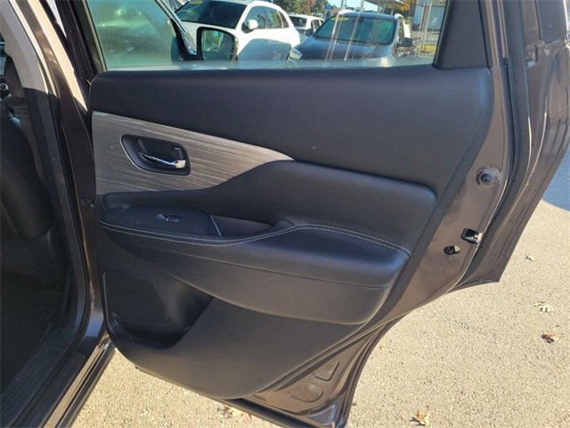 Used 2017 Nissan Murano SL image 38