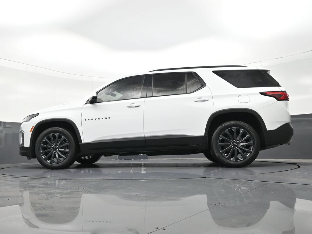 Used 2023 Chevrolet Traverse RS FWD image 25