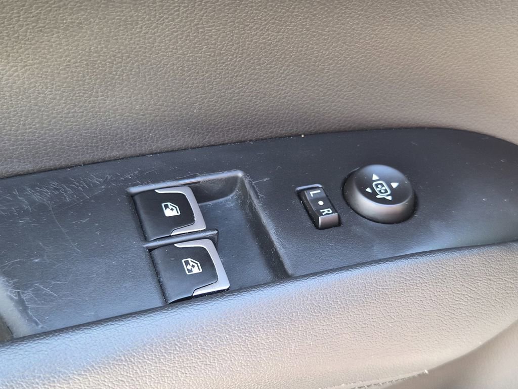 Used 2017 Cadillac ATS V w/ Luxury Package image 19