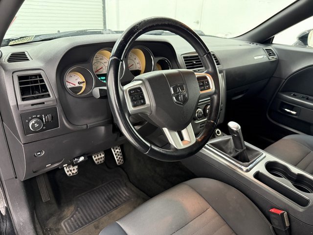 Used 2013 Dodge Challenger R/T image 9