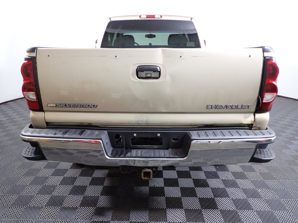 Used 2004 Chevrolet Silverado 1500 4x4 Extended Cab w/ Light Duty Power Package image 13