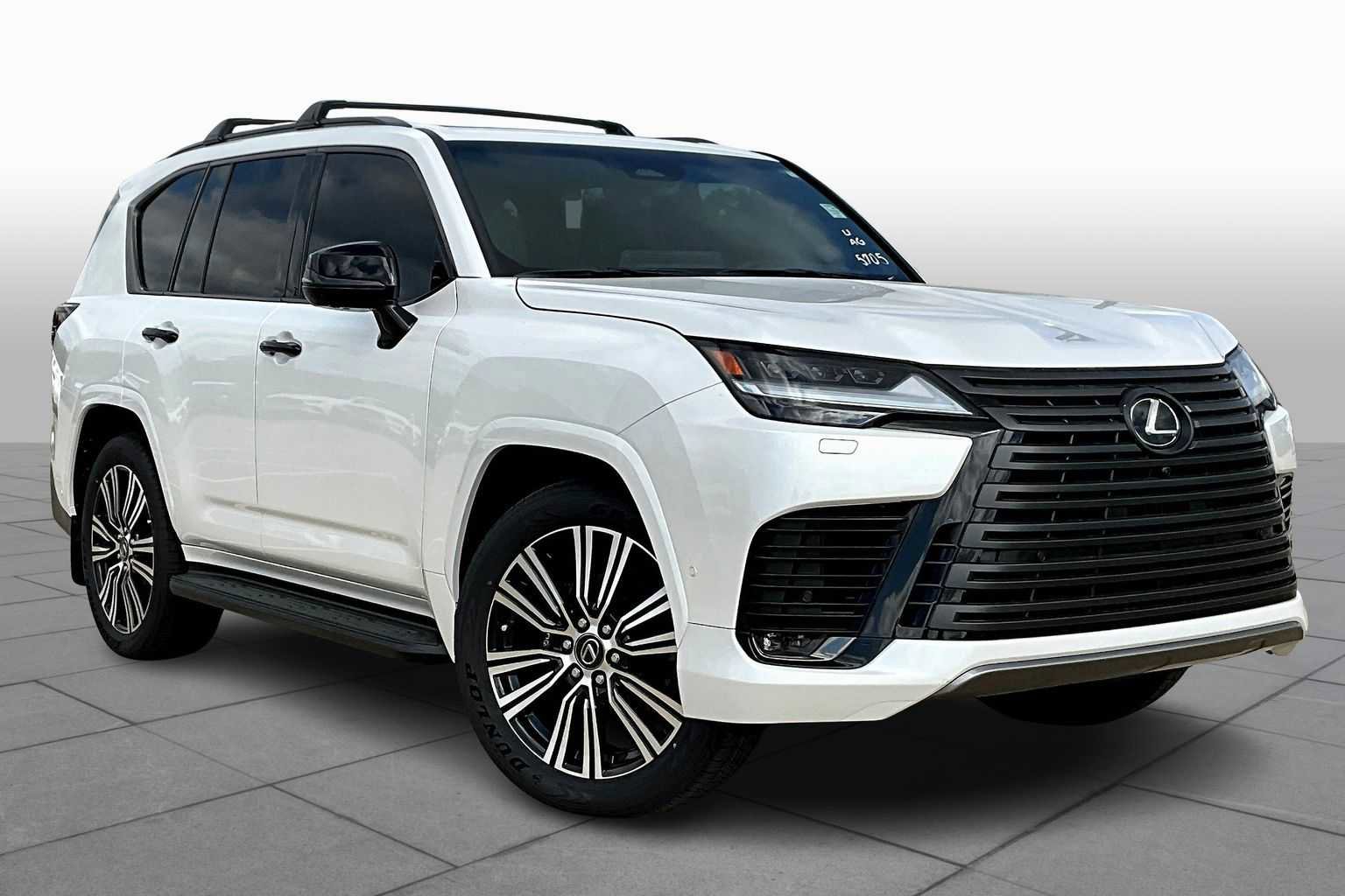 New 2025 Lexus LX 700h Luxury image 2