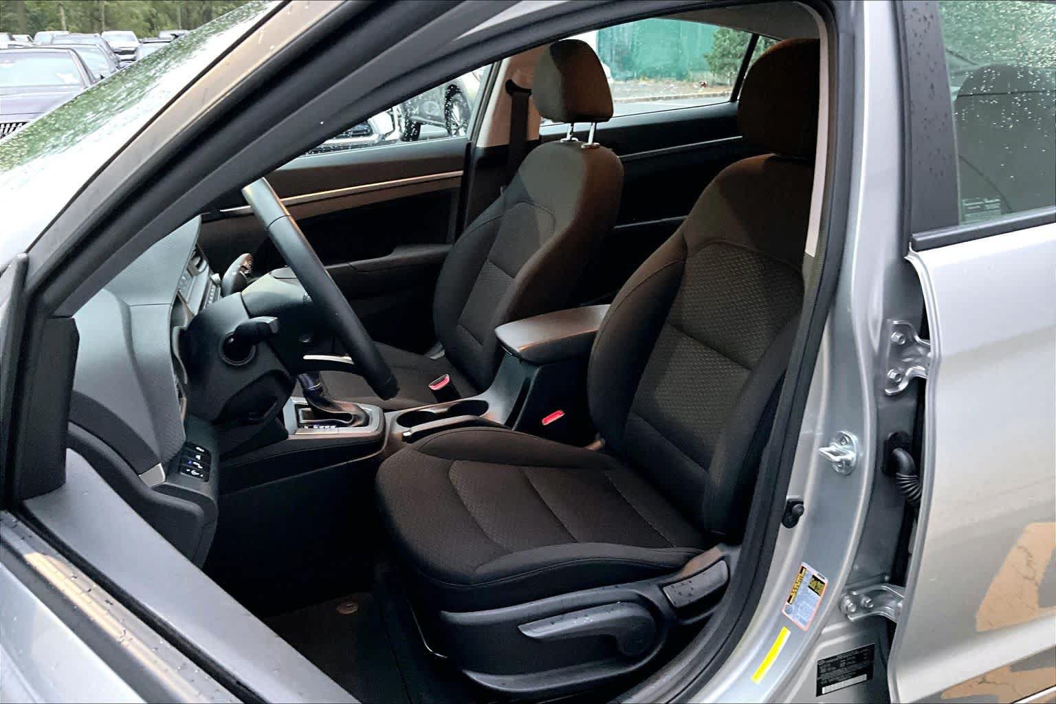 Used 2020 Hyundai Elantra Value Edition w/ Cargo Package (C1) FWD image 21