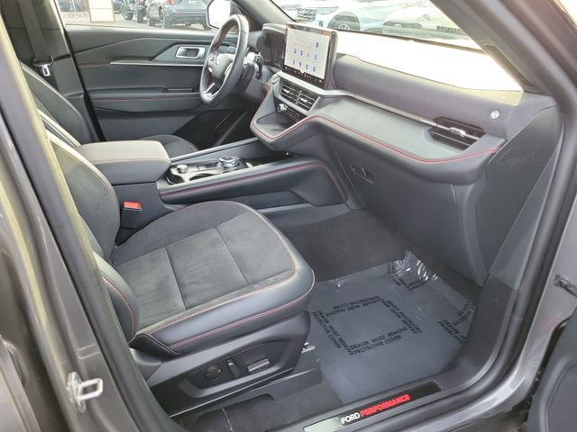Used 2025 Ford Explorer ST image 14