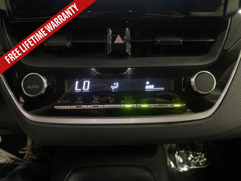 Used 2025 Toyota Corolla LE FWD image 35