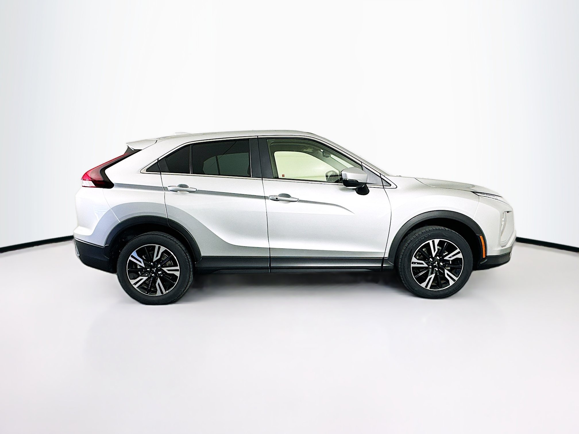 Used 2024 Mitsubishi Eclipse Cross SE AWD/4WD image 10