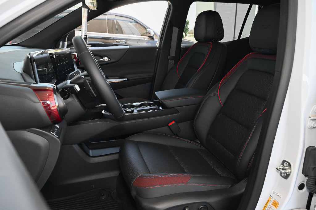 New 2026 Chevrolet Equinox RS FWD image 16