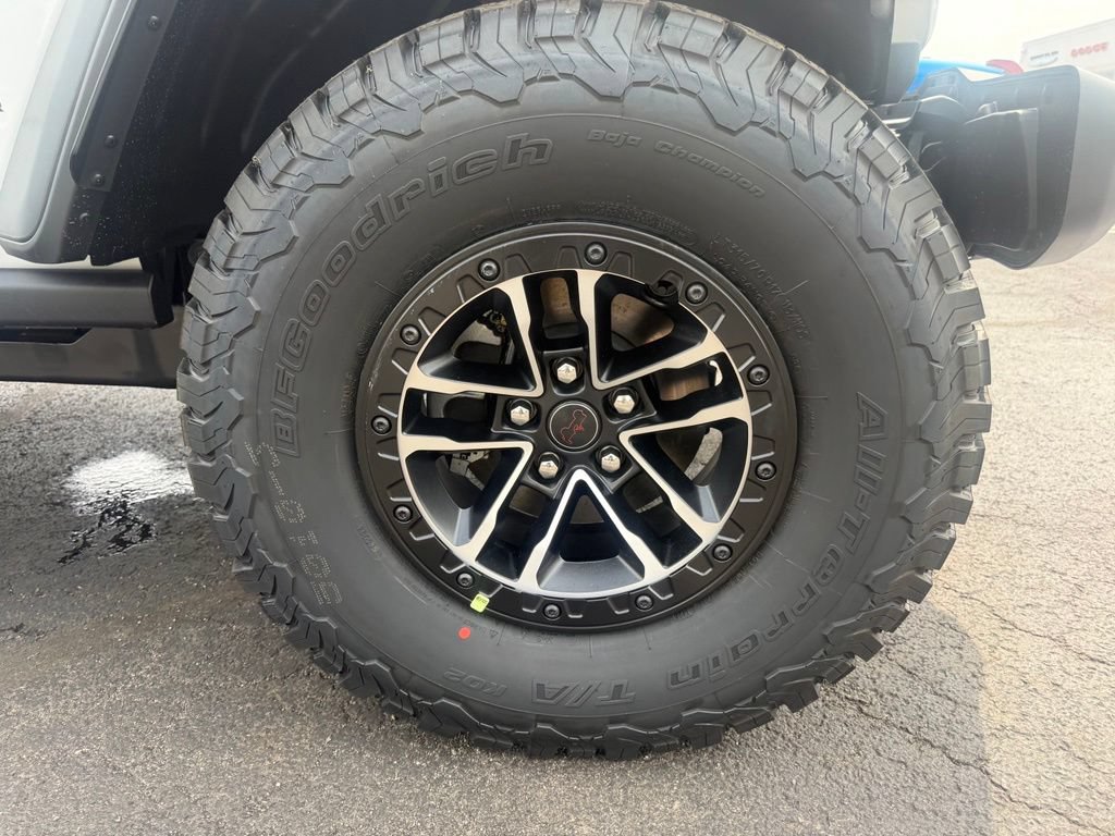 New 2026 Jeep Wrangler Unlimited Rubicon w/ Xtreme 35 Tire Package AWD/4WD image 55